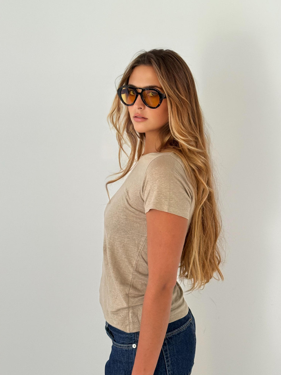 Round neck short slv SAND