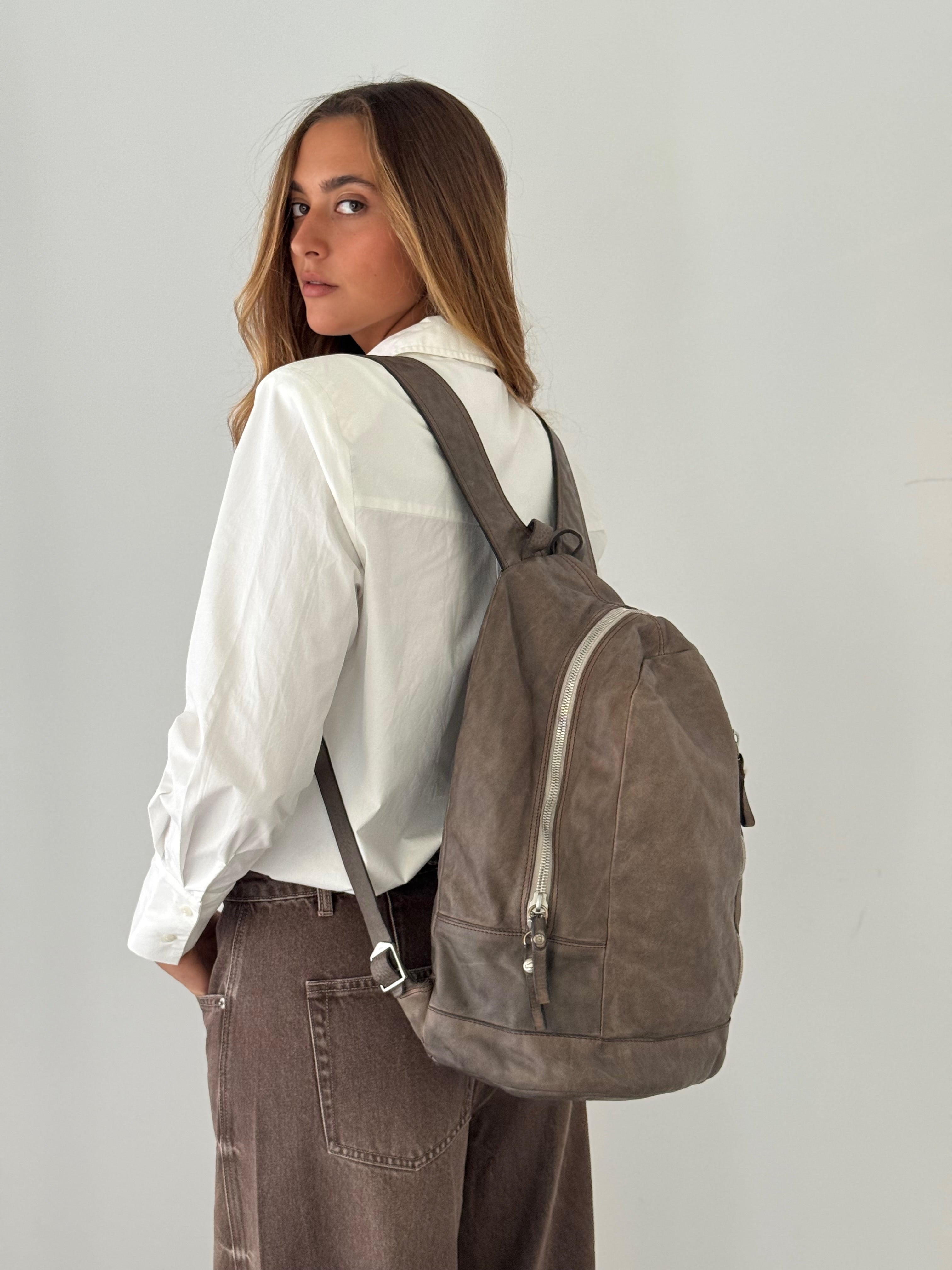 Frassino- backpack CEMENT