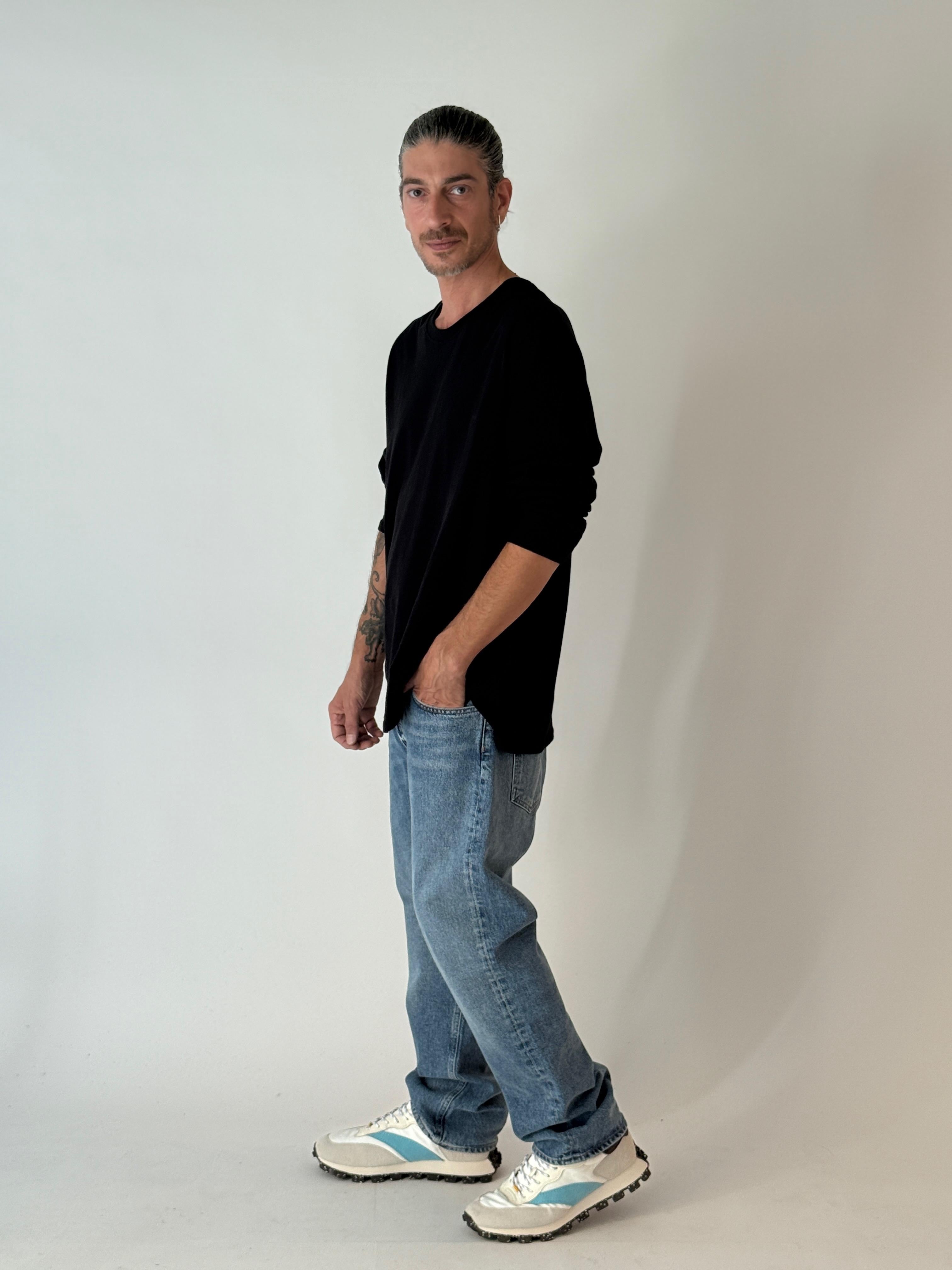 Round neck long sleeves BLACK