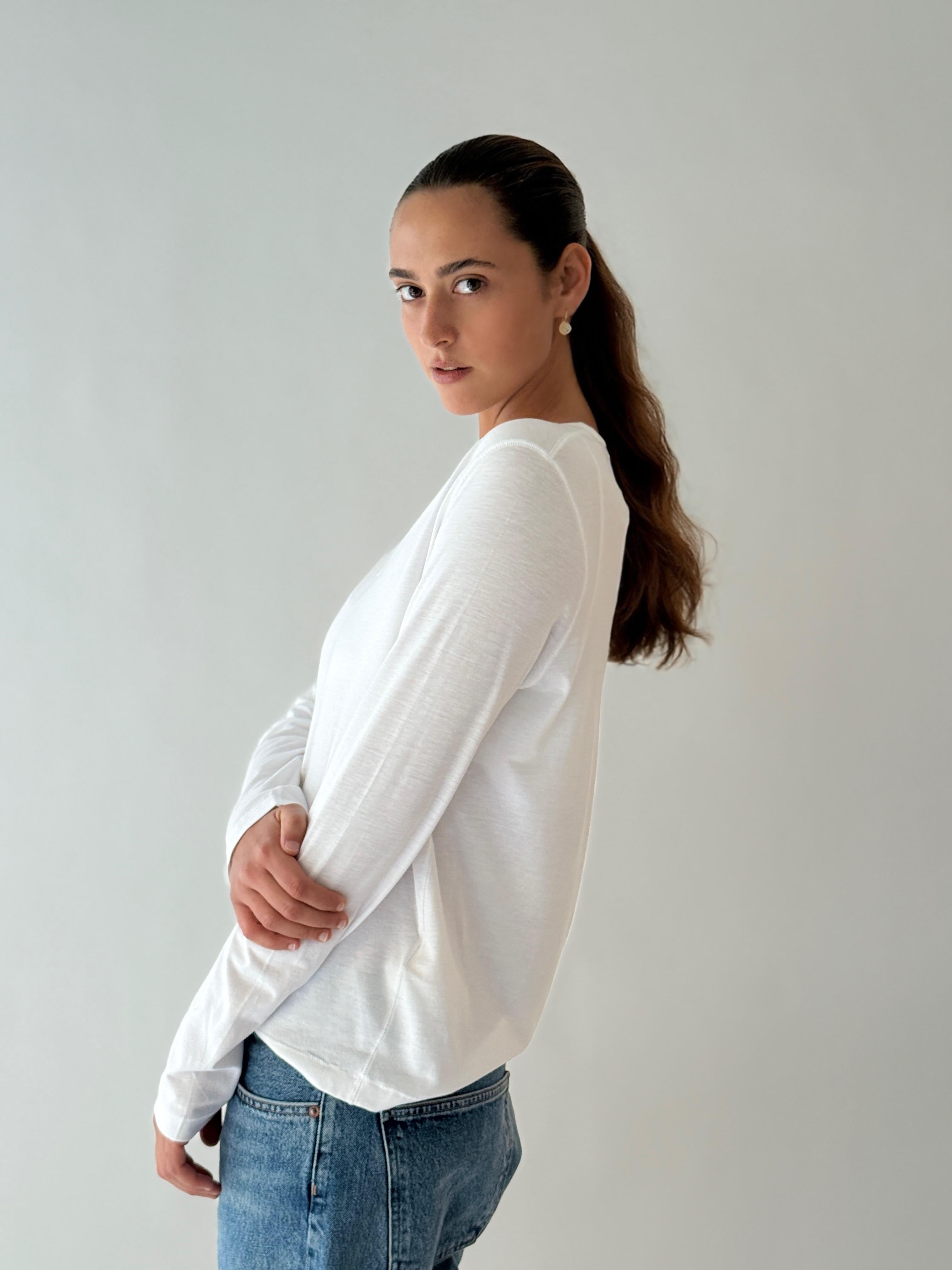 V neck long sleeves WHITE