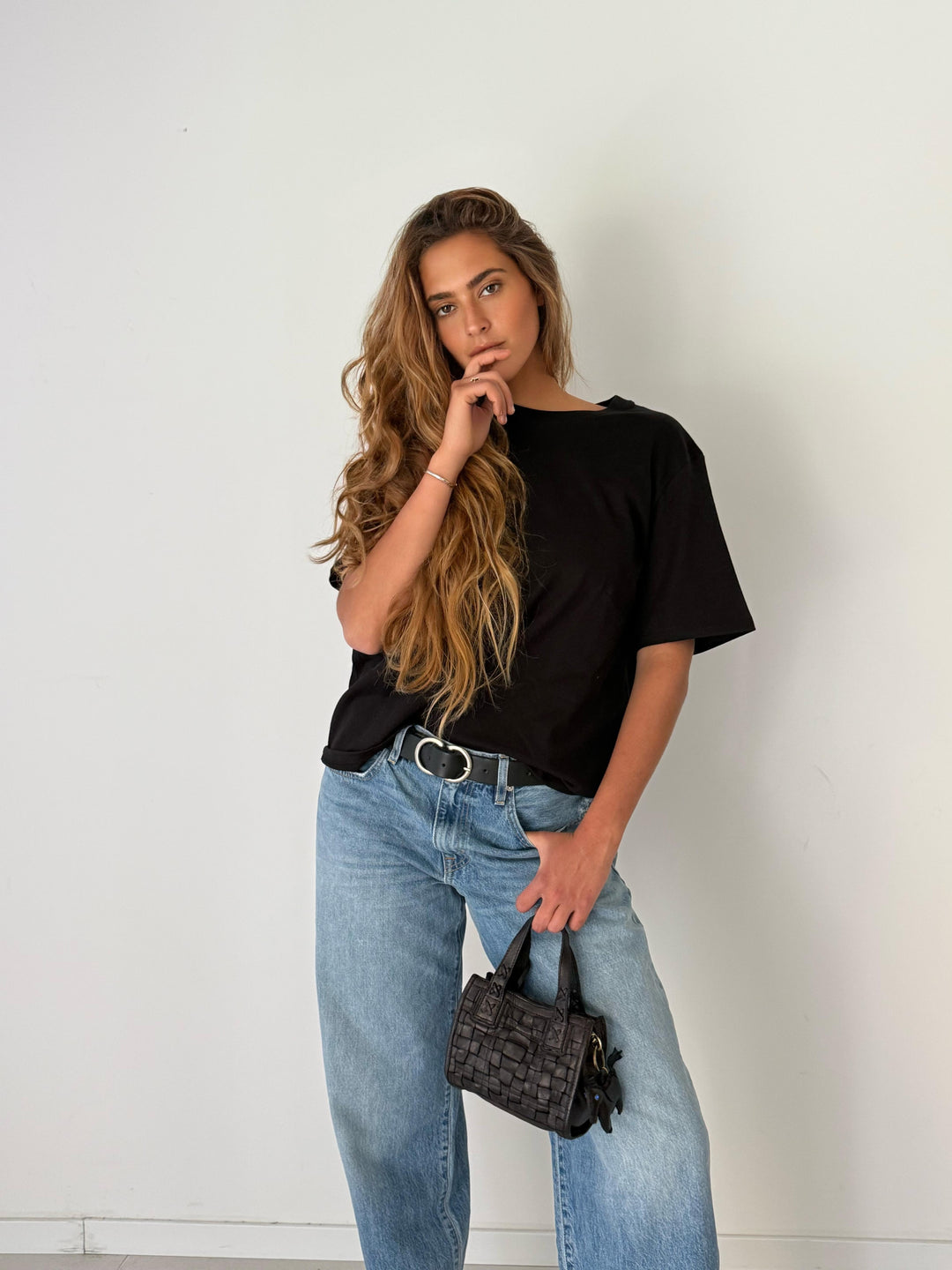 Round neck short slv BLACK