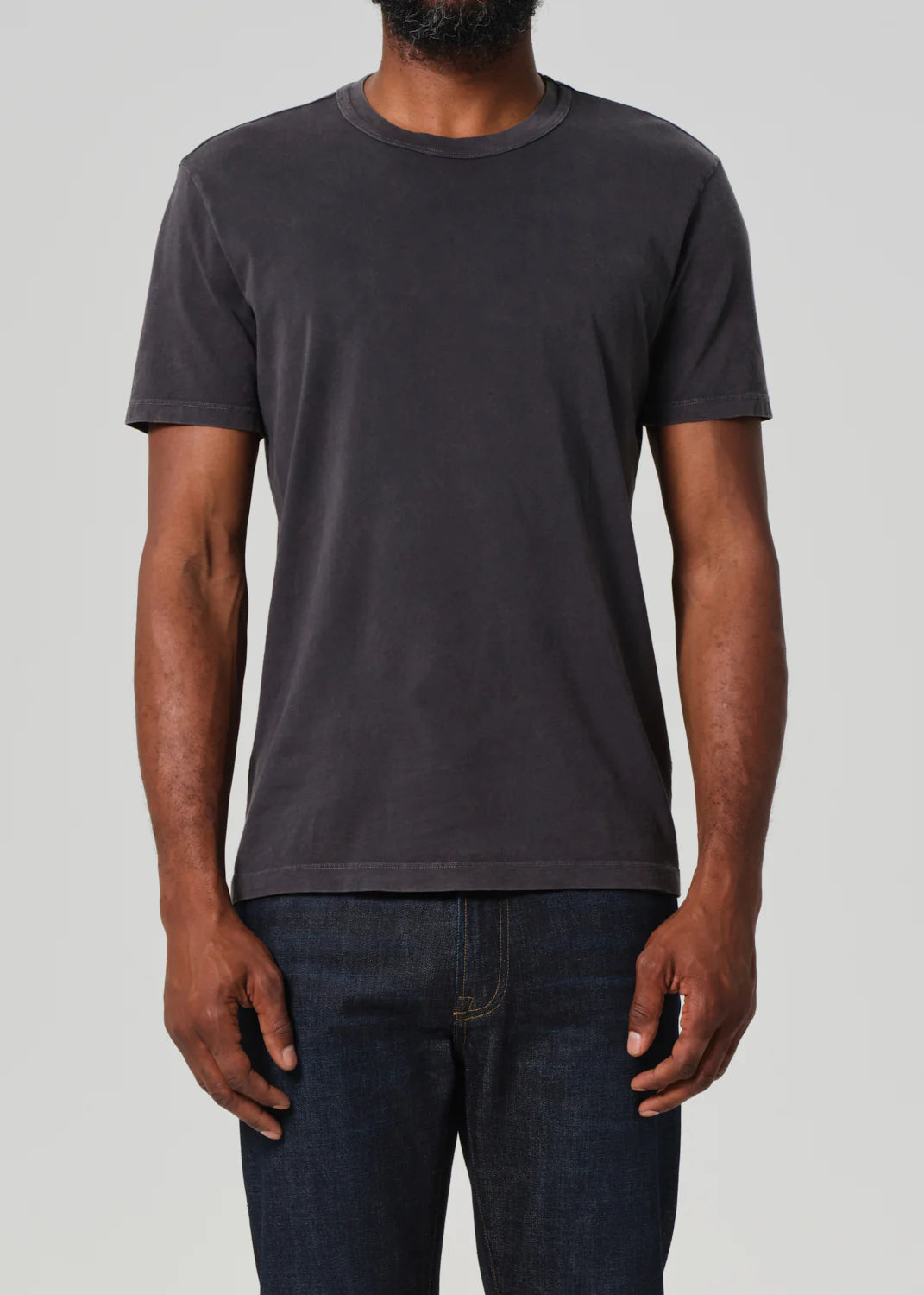 Everyday tee in volcanic SLATE