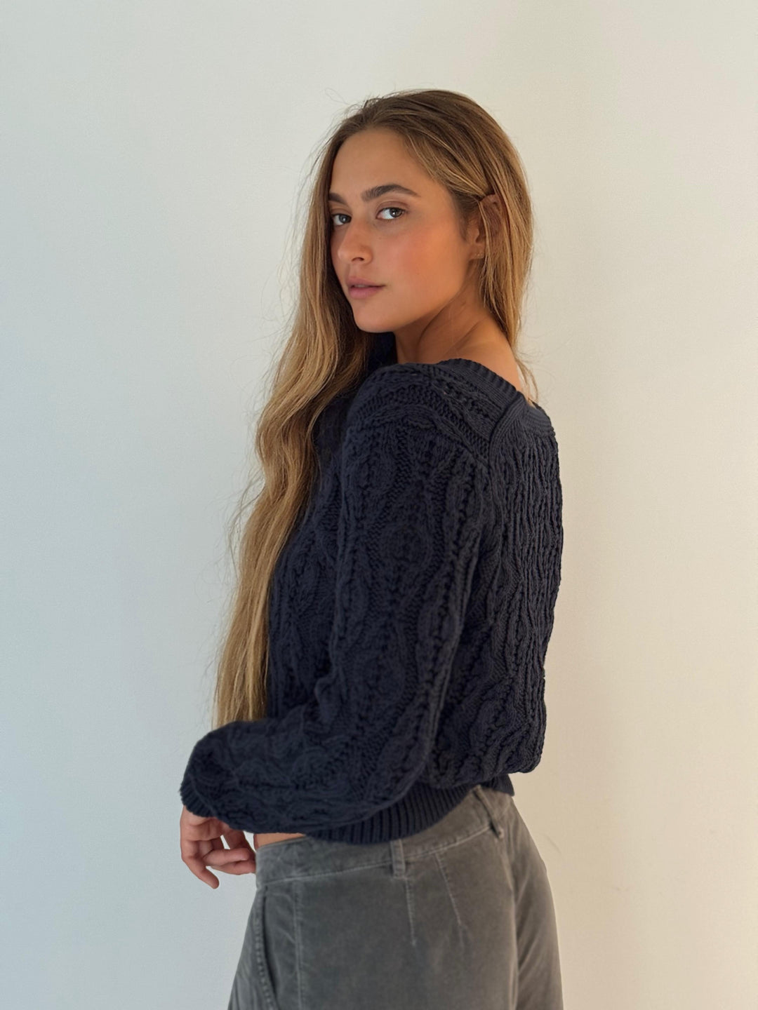 Joyce v-neck sweater NAVY