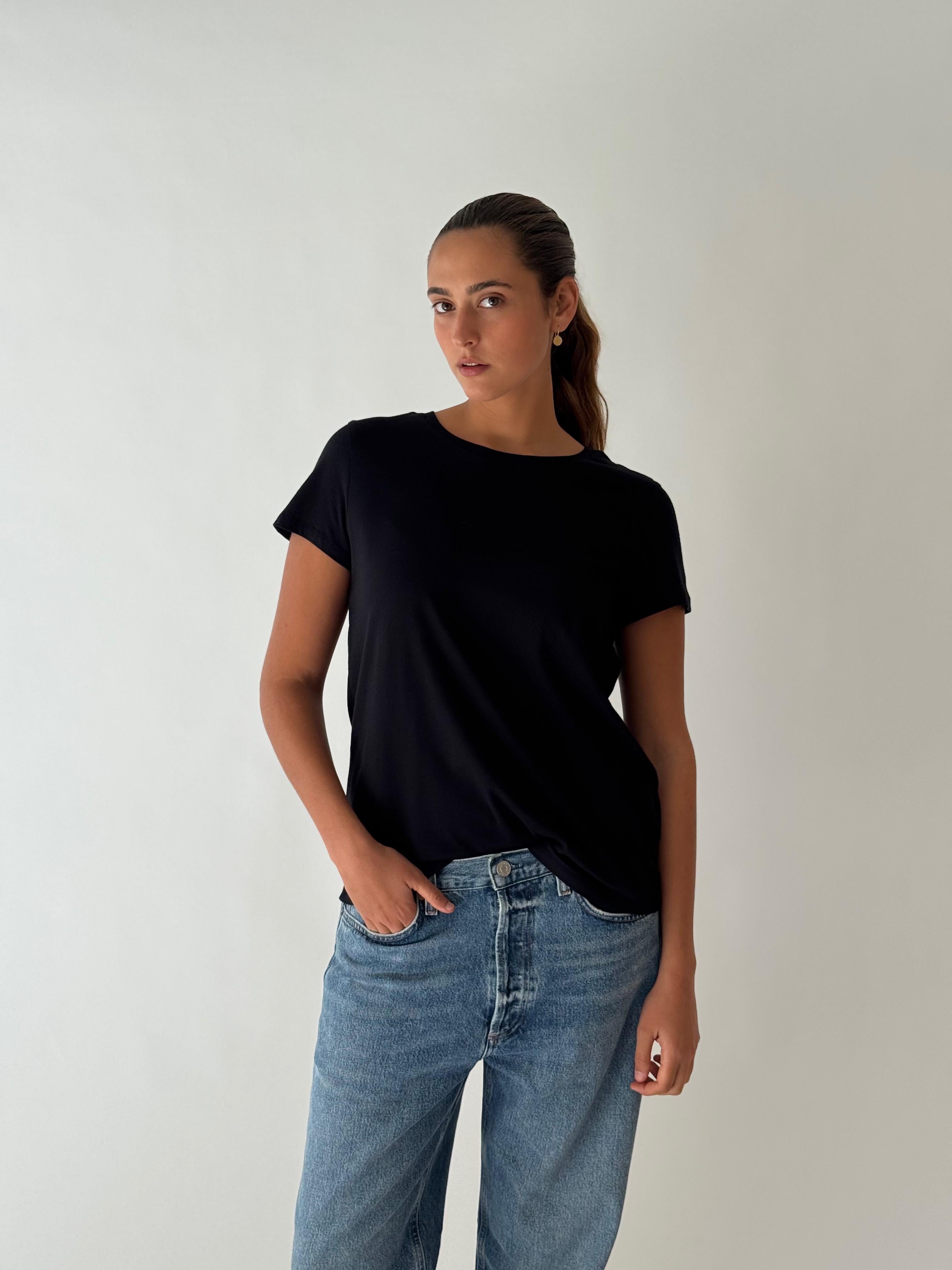 Jamie col rond m. courtes BLACK