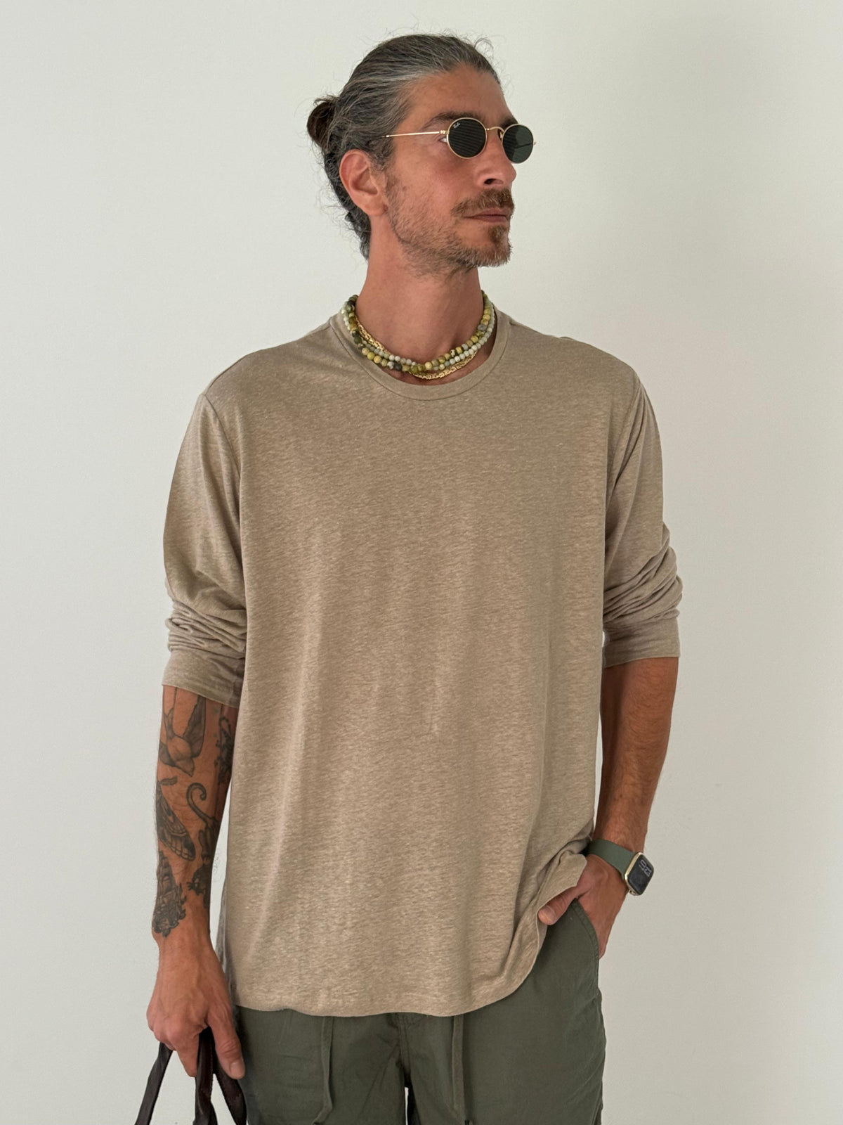 Round neck lond slv SAND