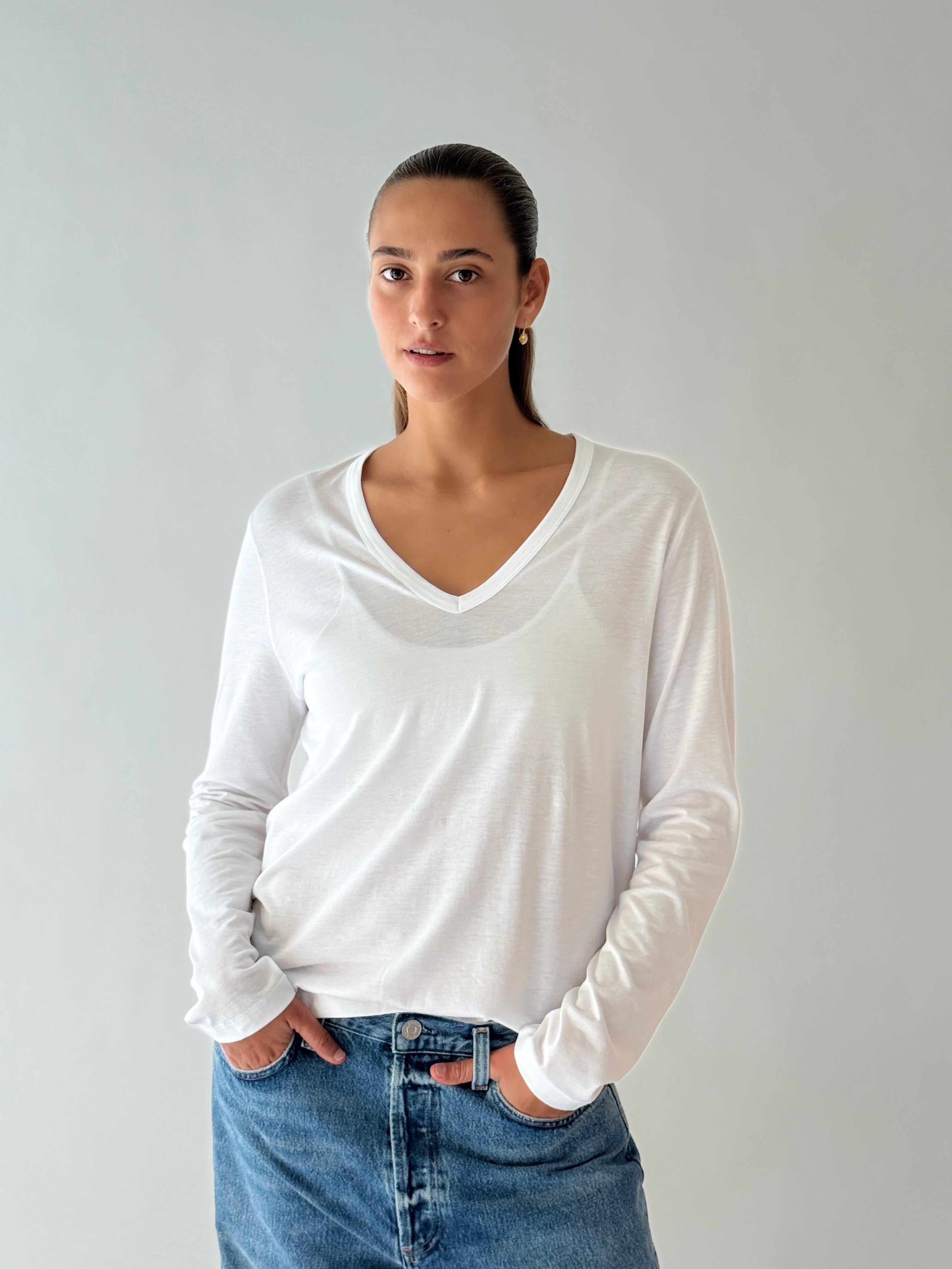 V neck long sleeves WHITE