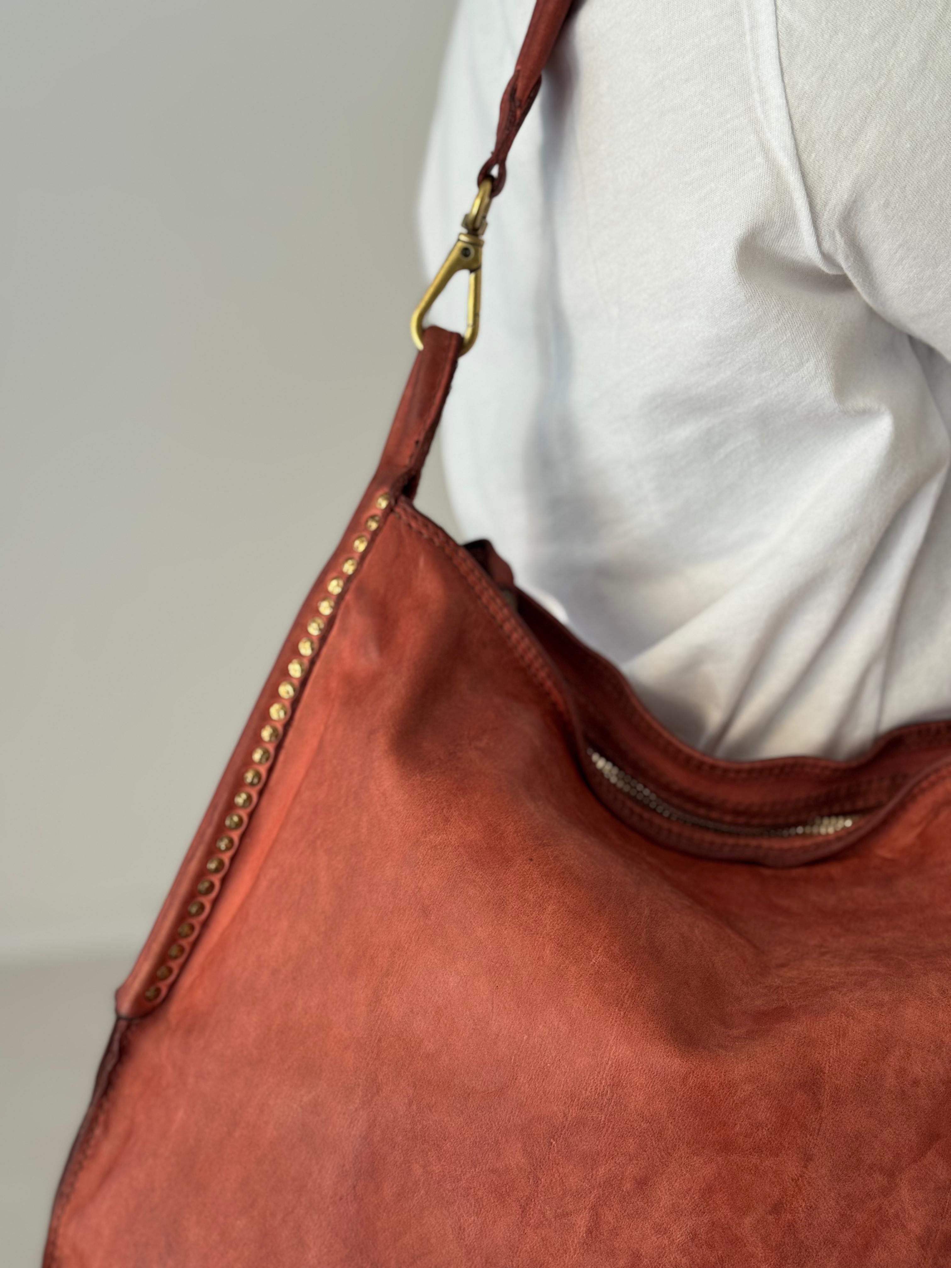 Luana shoulder bag cow+studs LAND